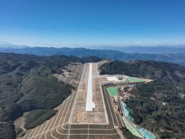 云南鳳慶通用機(jī)場(chǎng)建設(shè)工程項(xiàng)目土石方、地基處理及排水工程施工